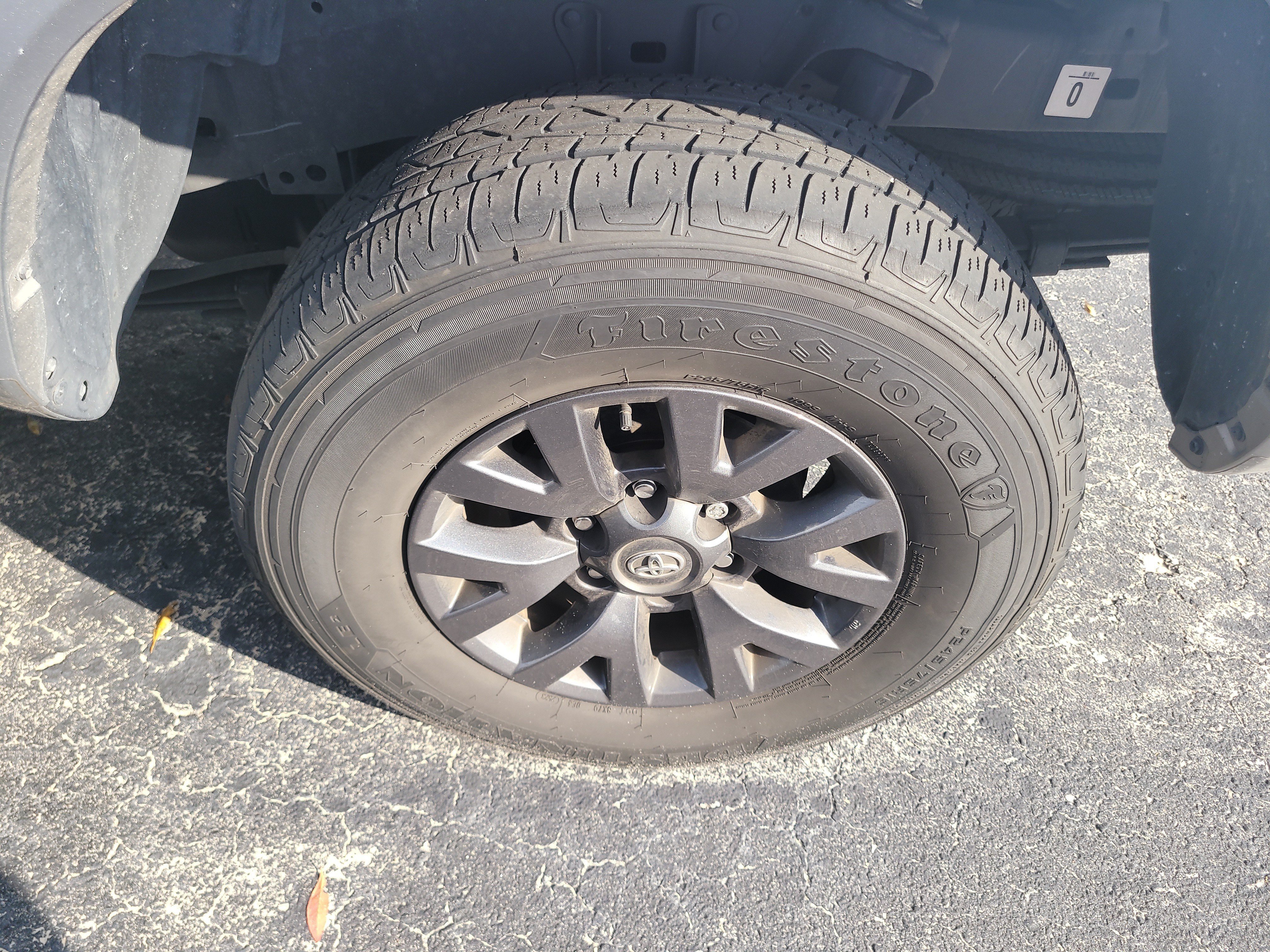 Used 2023 Toyota Tacoma SR5 RWD image 8