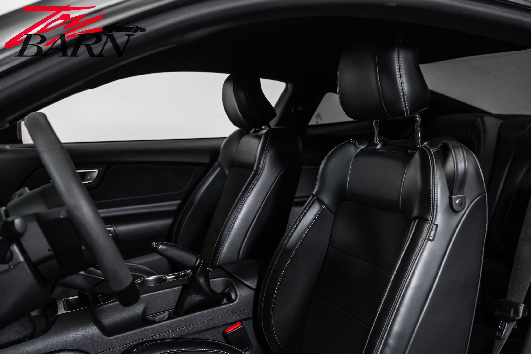 Used 2016 Ford Mustang Shelby GT350 w/ Technology Package RWD image 20