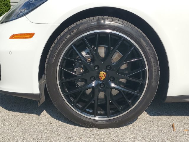 Used 2023 Porsche Panamera Platinum Edition RWD image 11