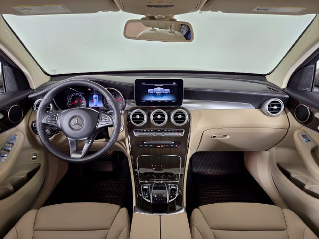 Used 2019 Mercedes-Benz GLC 300 4MATIC image 22