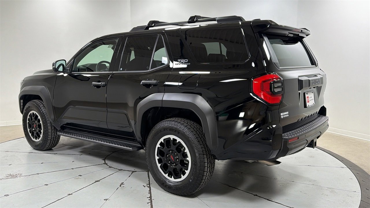 Certified 2025 Toyota 4Runner TRD Off-Road Premium image 7
