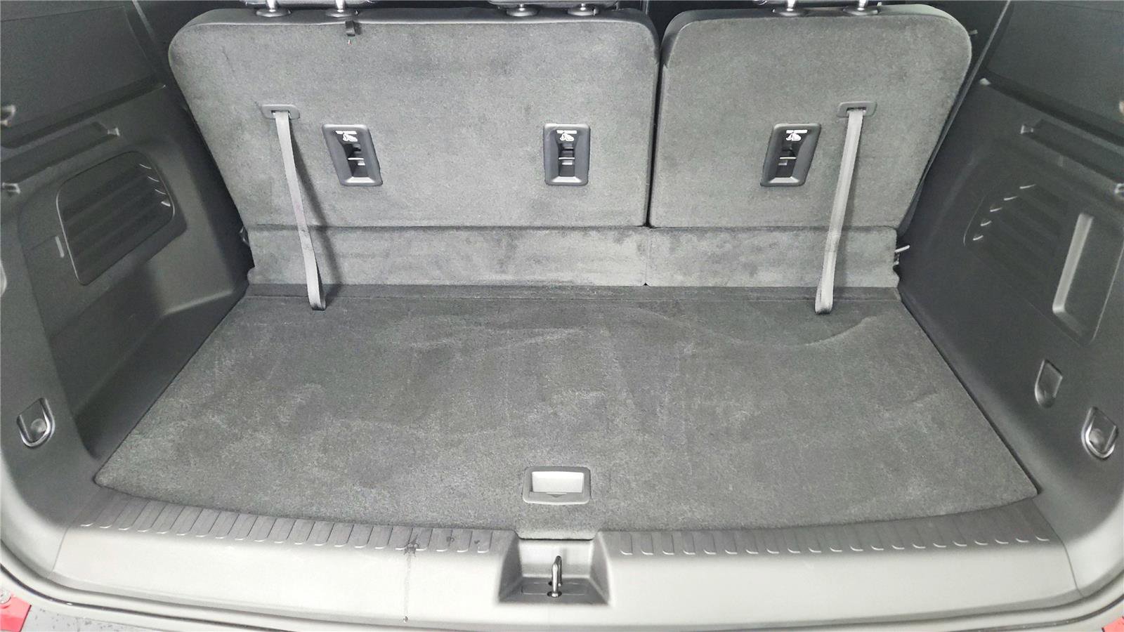 Used 2026 Chevrolet Traverse LT image 30