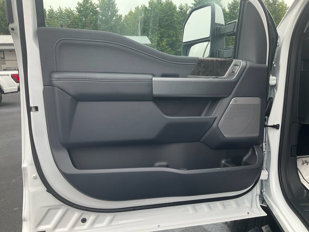 New 2026 Ford F250 Lariat w/ Chrome Package AWD/4WD image 17