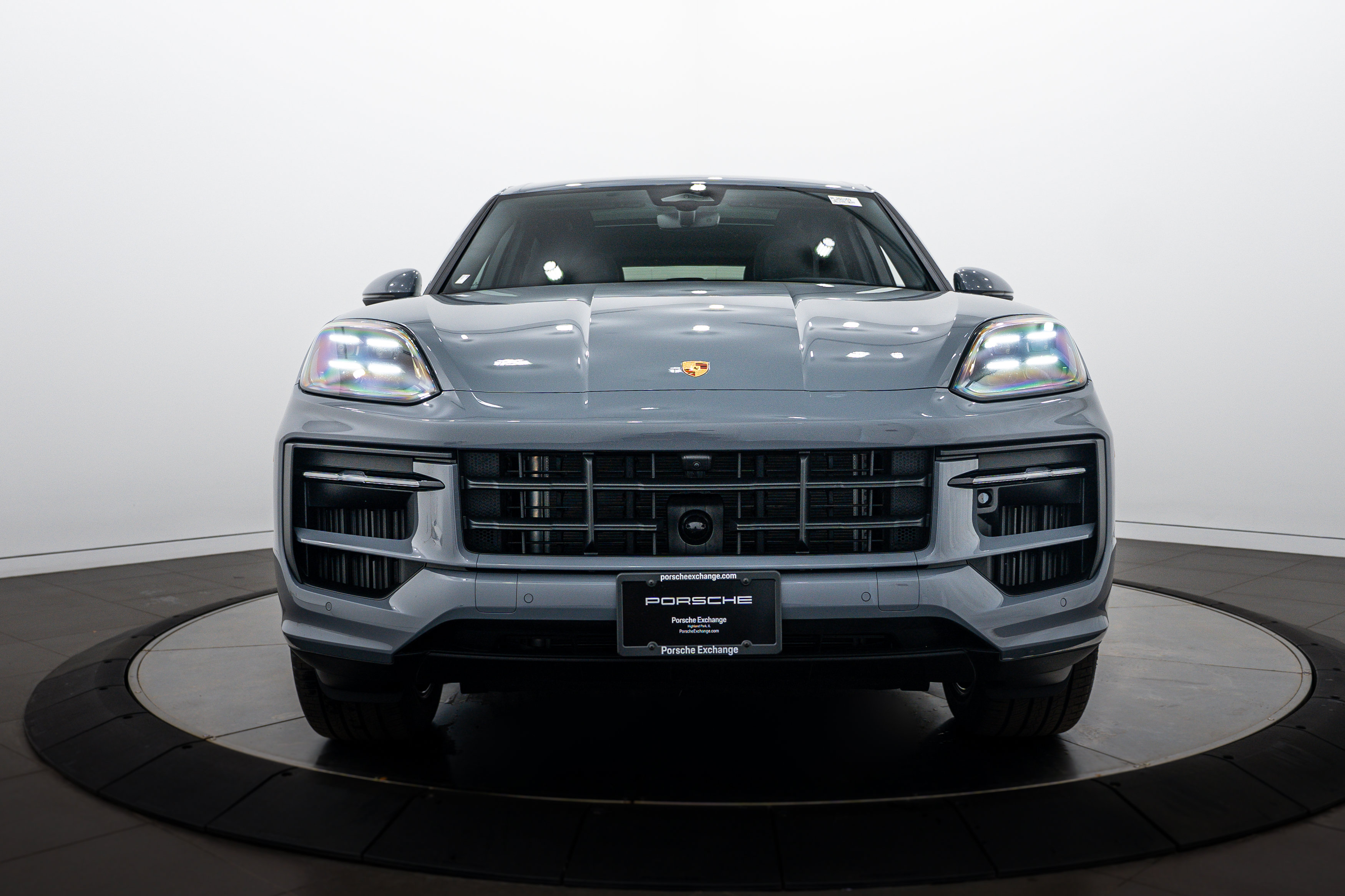 Certified 2026 Porsche Cayenne AWD/4WD image 10