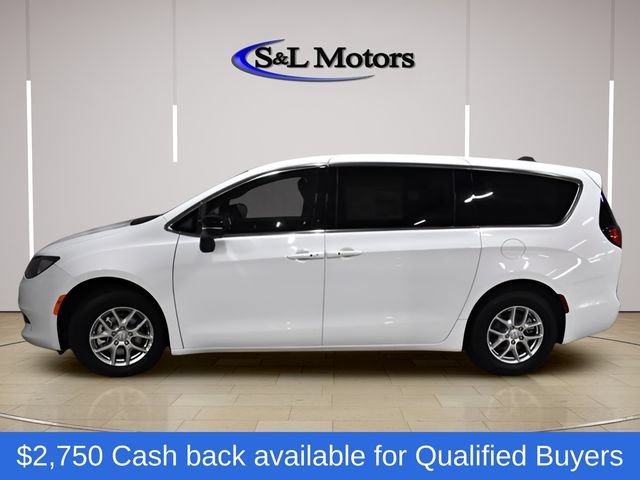 New 2026 Chrysler Voyager LX FWD image 3