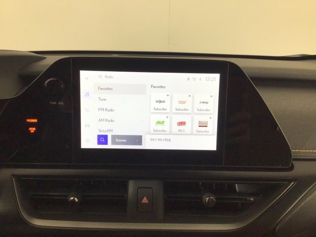 Used 2025 Lexus UX 300h 300h Premium image 17