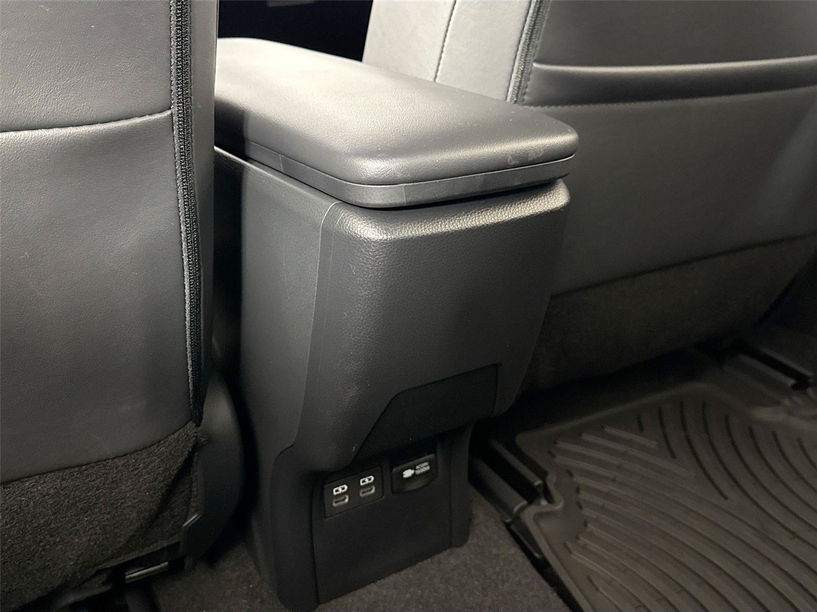 Certified 2025 Toyota Prius Plug-In Hybrid FWD image 34