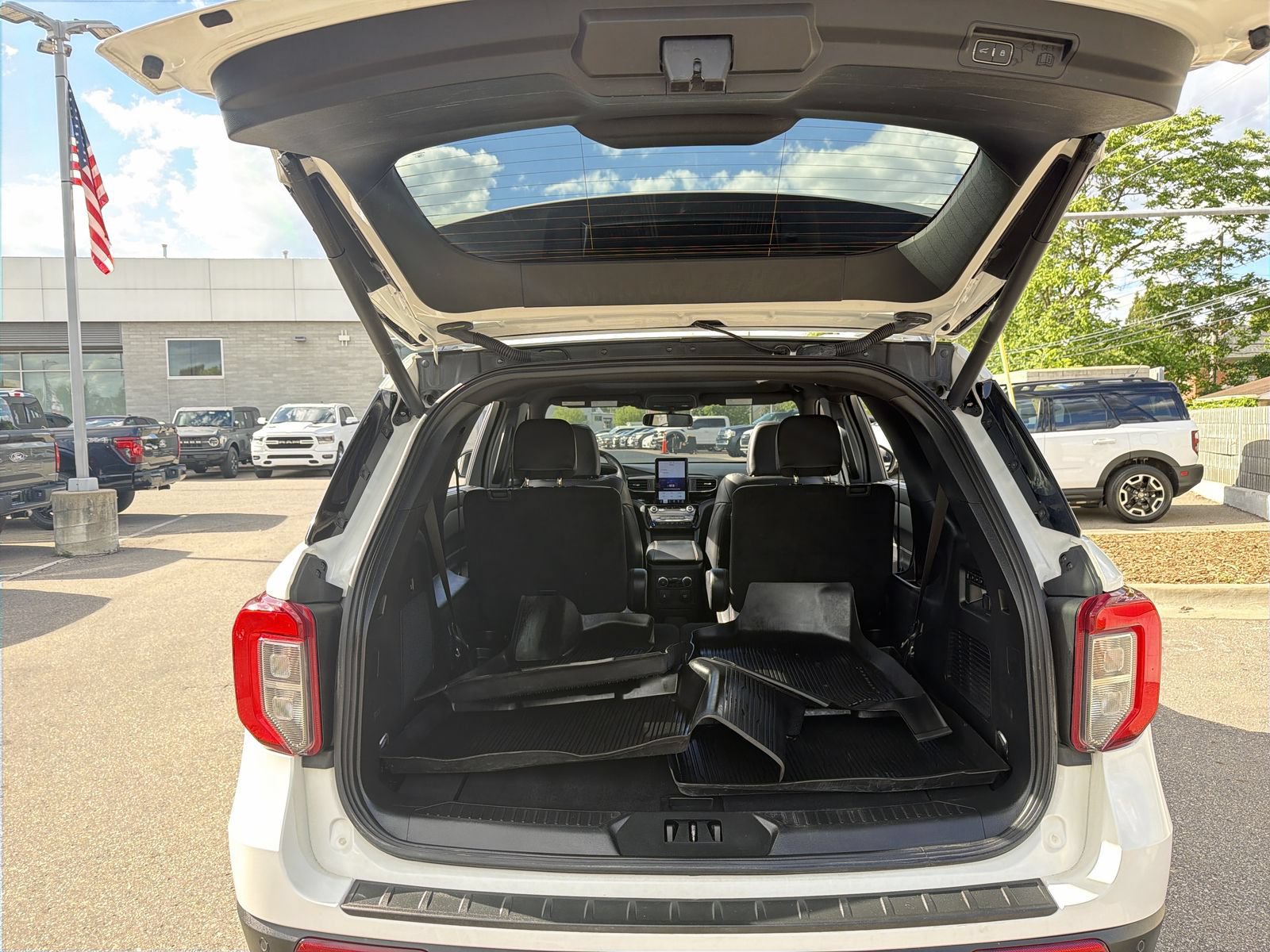 Used 2024 Ford Explorer ST w/ Equipment Group 401A AWD/4WD image 44