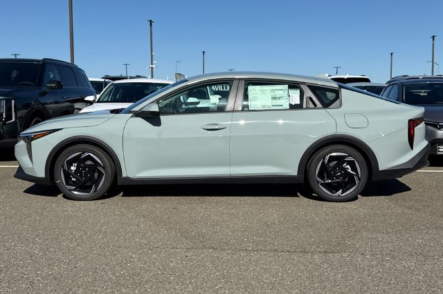 New 2026 Kia K4 EX FWD image 10