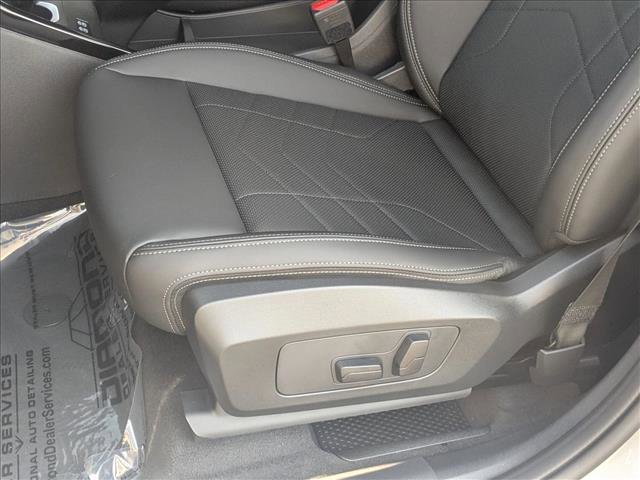 Certified 2025 BMW X1 xDrive28i w/ Technology Package image 4