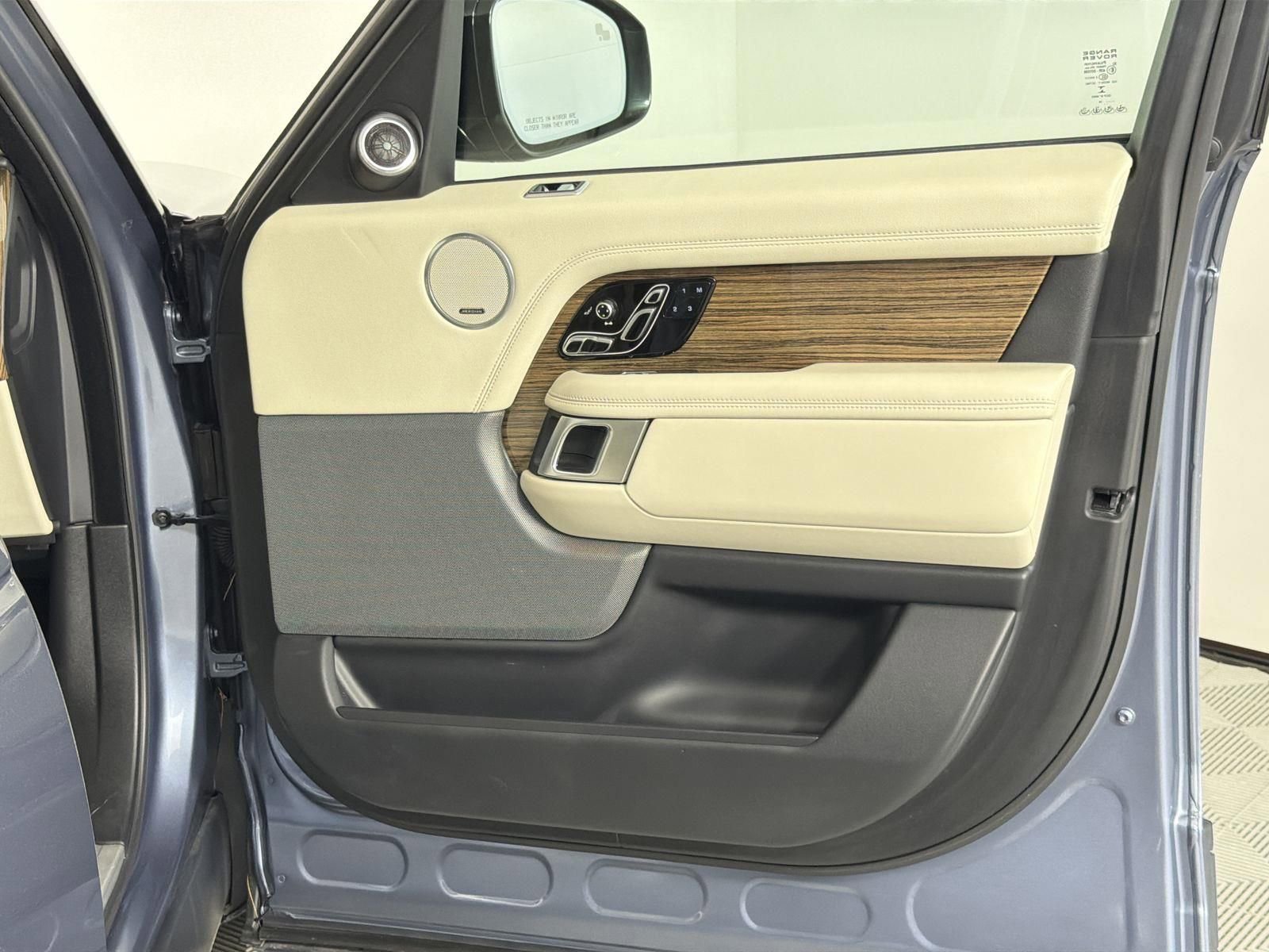 Used 2019 Land Rover Range Rover Supercharged image 30