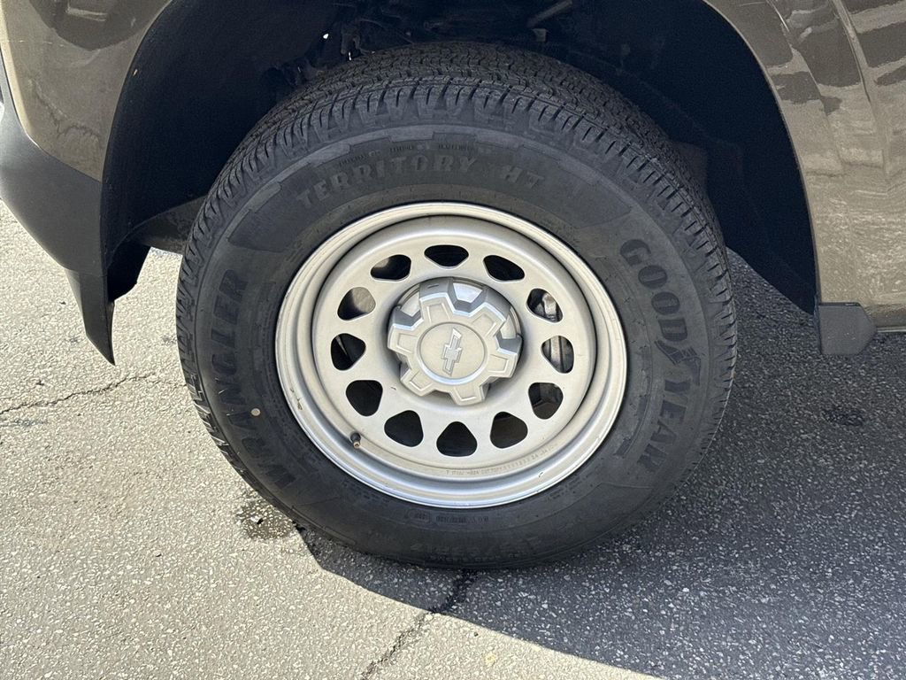 Used 2023 Chevrolet Colorado W/T image 28