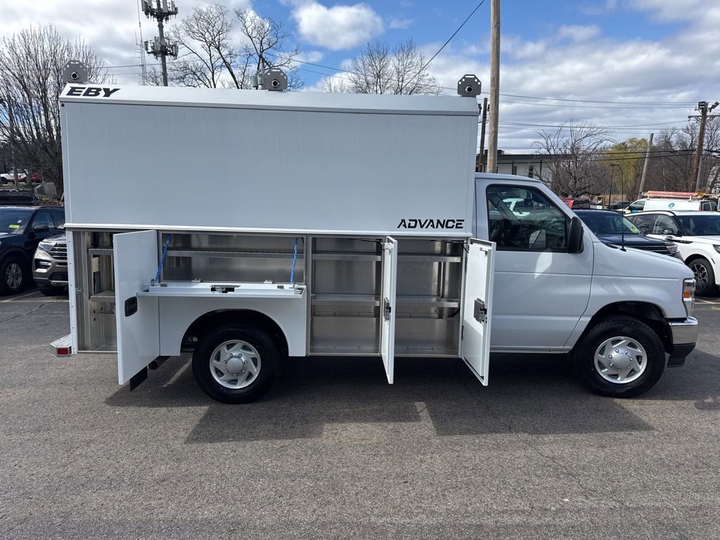 New 2026 Ford E-350 and Econoline 350 Super Duty w/ Power Equipment Group image 5