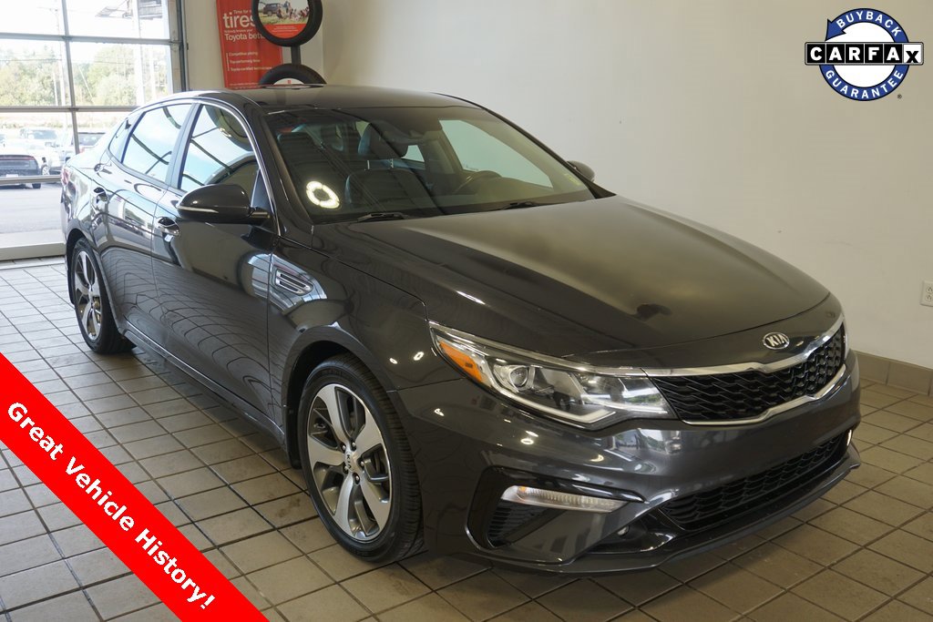 Used 2019 Kia Optima S image 1