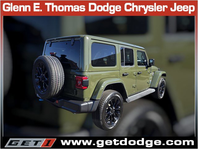 Certified 2022 Jeep Wrangler Unlimited Sahara AWD/4WD image 7