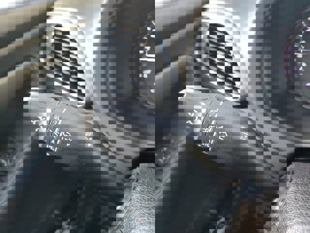 Used 2020 Hyundai Elantra GT w/ Style Package 02 image 27