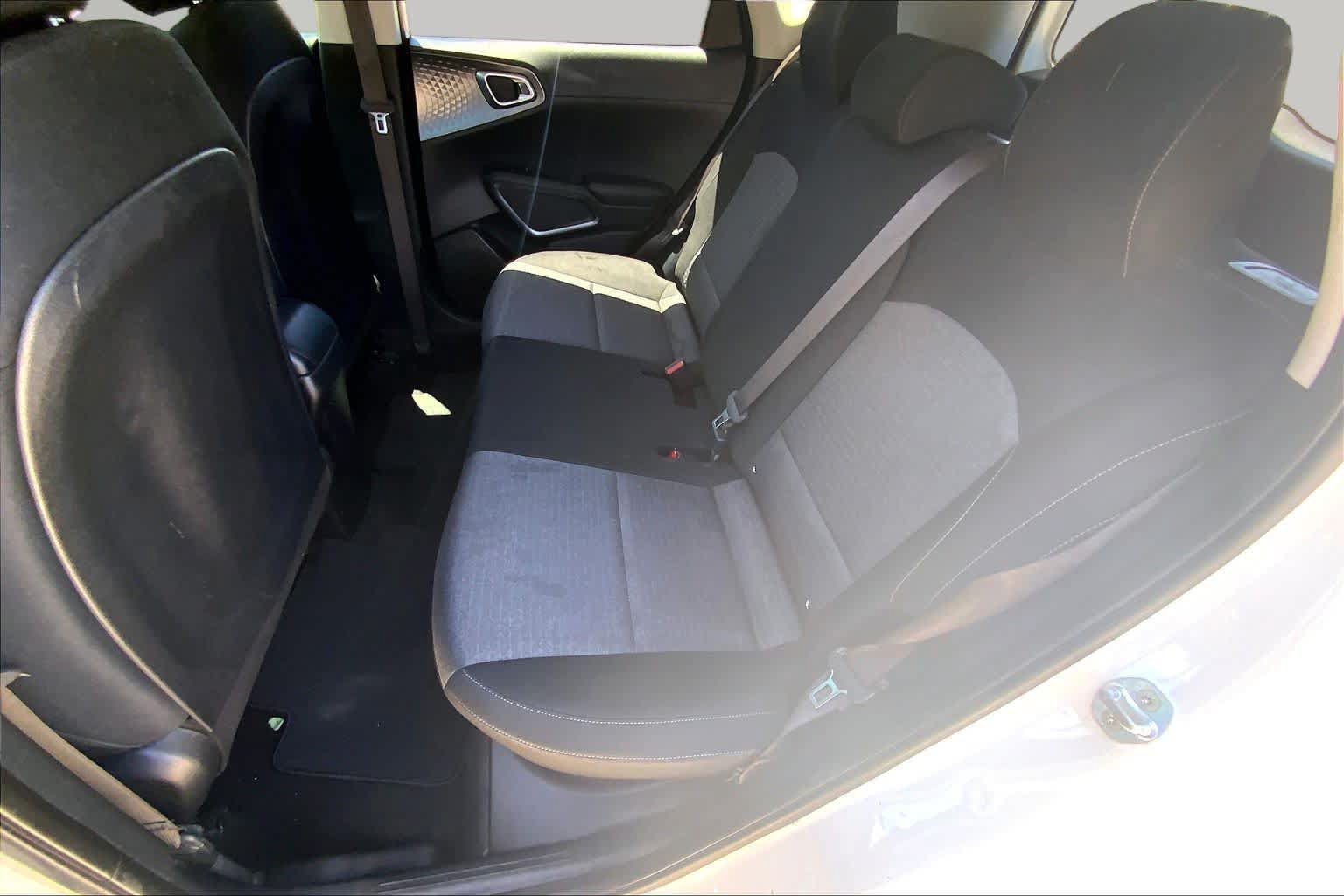 Used 2020 Kia Soul GT-Line FWD image 21