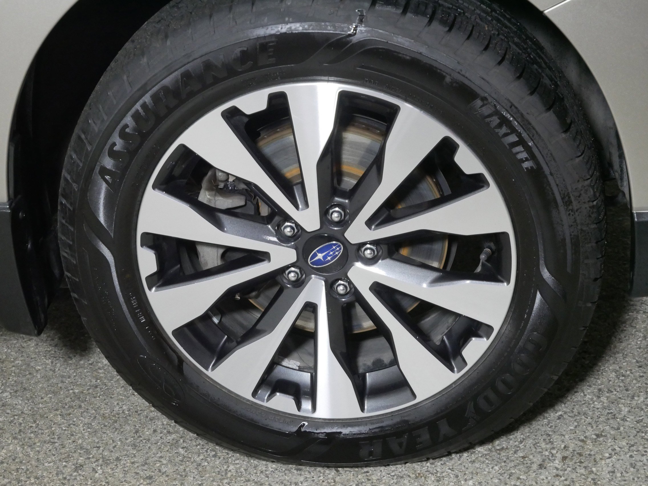 Used 2017 Subaru Outback 2.5i Limited image 15