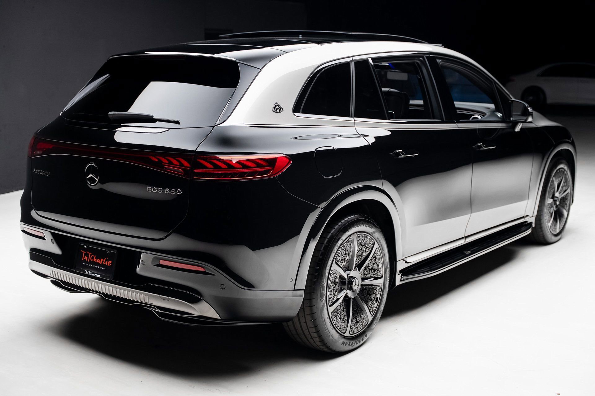 Used 2024 Mercedes-Benz Maybach EQS 680 4MATIC image 34