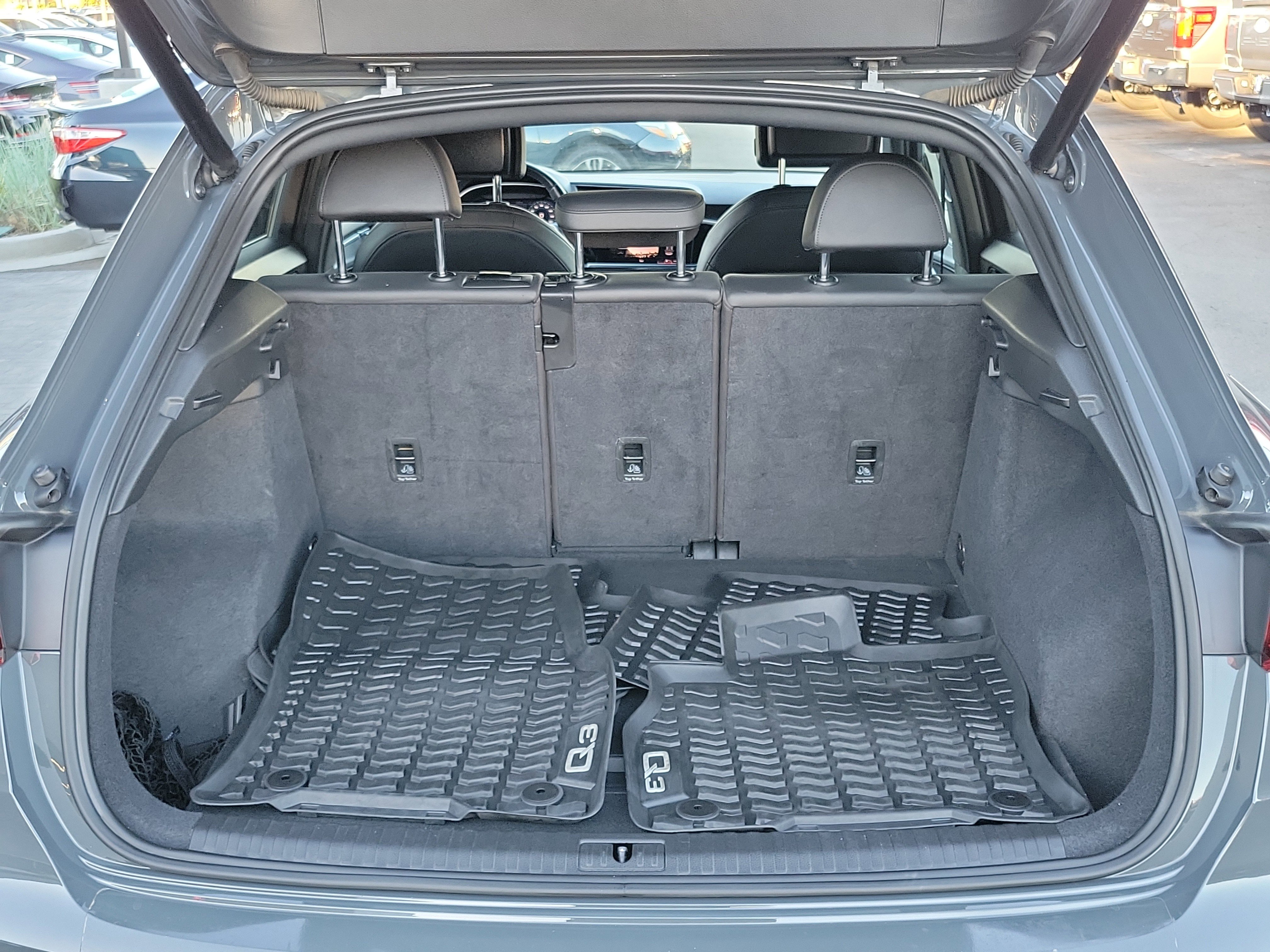 Used 2020 Audi Q3 2.0T Premium image 18