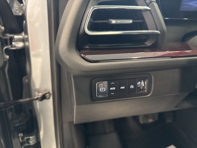 Used 2025 Chevrolet Traverse Z71 image 23