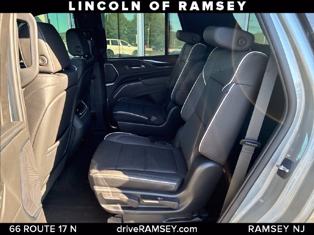 Used 2023 Cadillac Escalade Sport AWD/4WD image 22