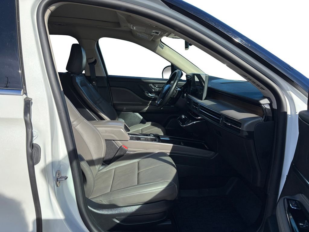 Certified 2024 Lincoln Corsair Reserve w/ Equipment Group 201A image 22