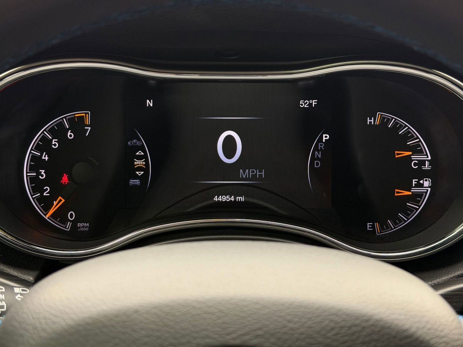 Used 2019 Jeep Grand Cherokee Laredo image 18