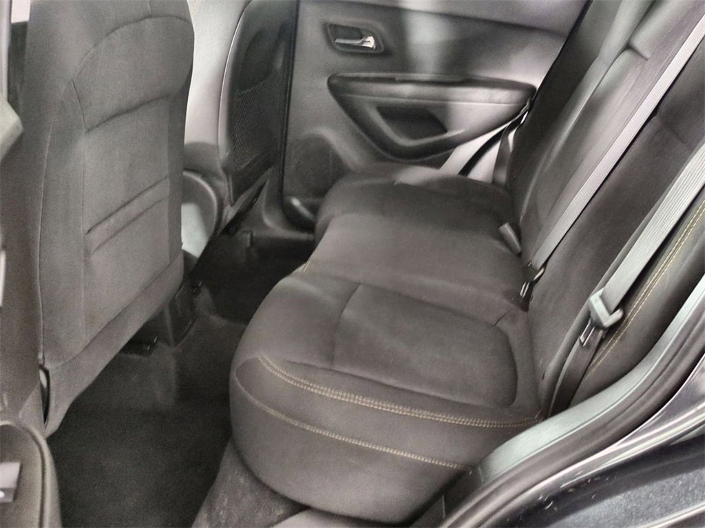 Certified 2019 Chevrolet Trax LS w/ Tint and Cruise Package image 21