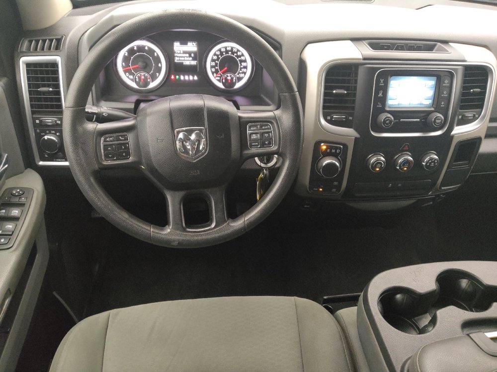 Used 2020 RAM 1500 Classic SLT AWD/4WD image 22