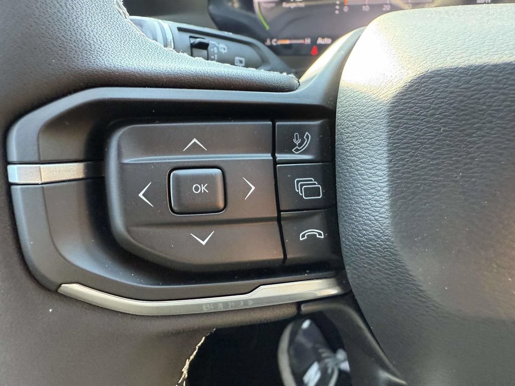 New 2026 Jeep Cherokee Overland w/ Advanced Pro Tech Group AWD/4WD image 23
