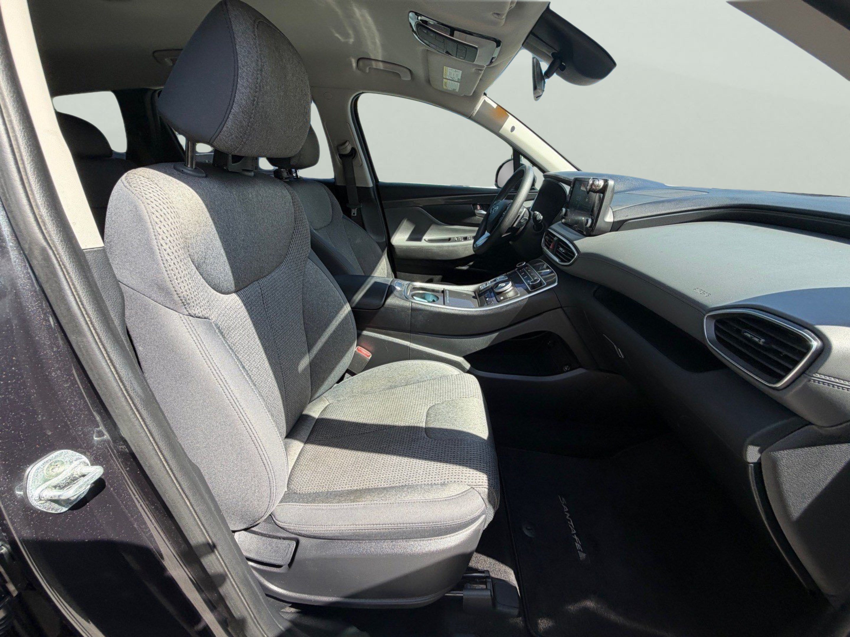 Used 2021 Hyundai Santa Fe SEL FWD image 17