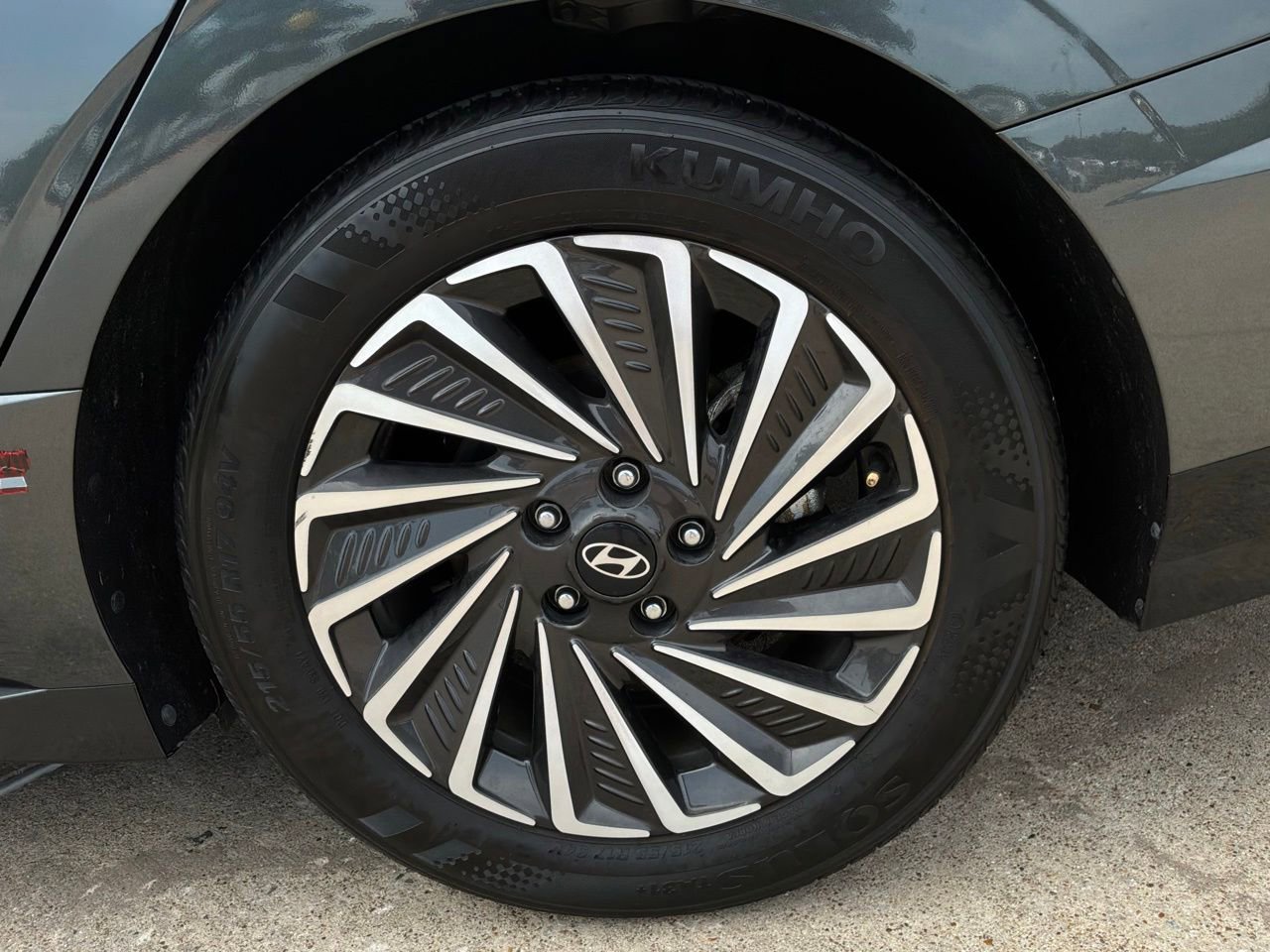 Used 2025 Hyundai Sonata SEL FWD image 9