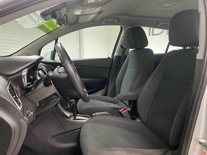 Used 2018 Chevrolet Trax LS image 10