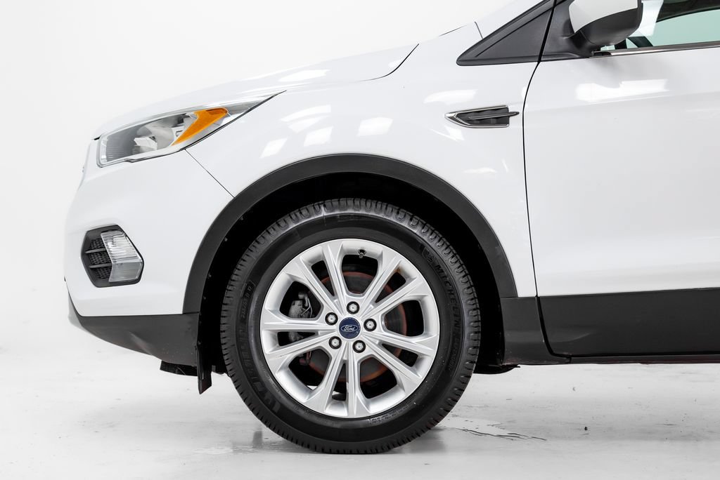 Used 2017 Ford Escape SE FWD image 23