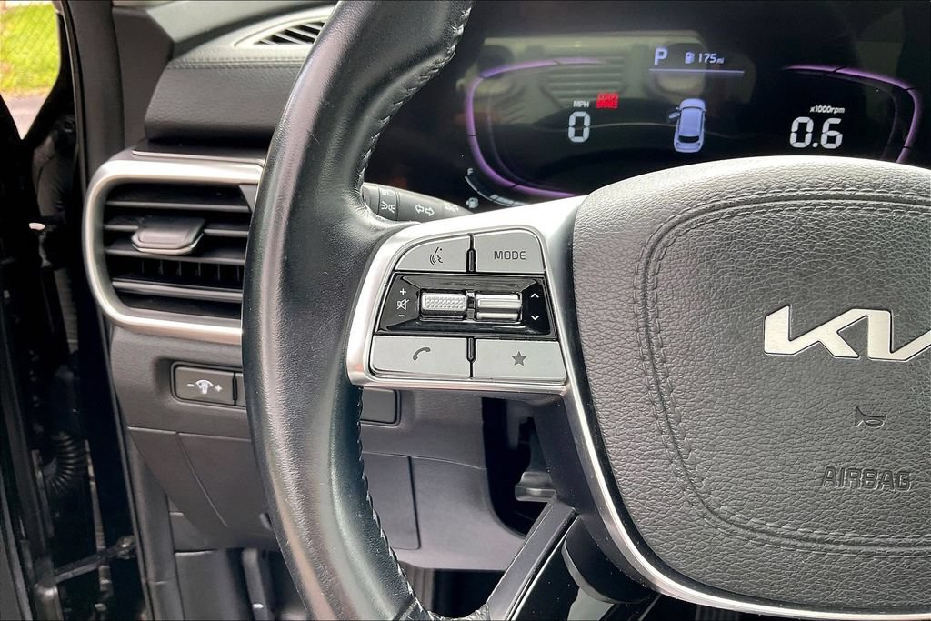 Used 2024 Kia Telluride S w/ S Sunroof Package FWD image 12