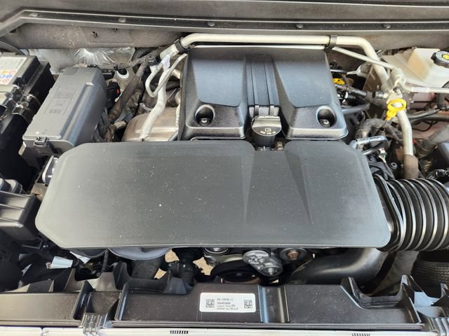 Used 2025 Chevrolet Colorado W/T w/ WT Convenience Package II RWD image 31