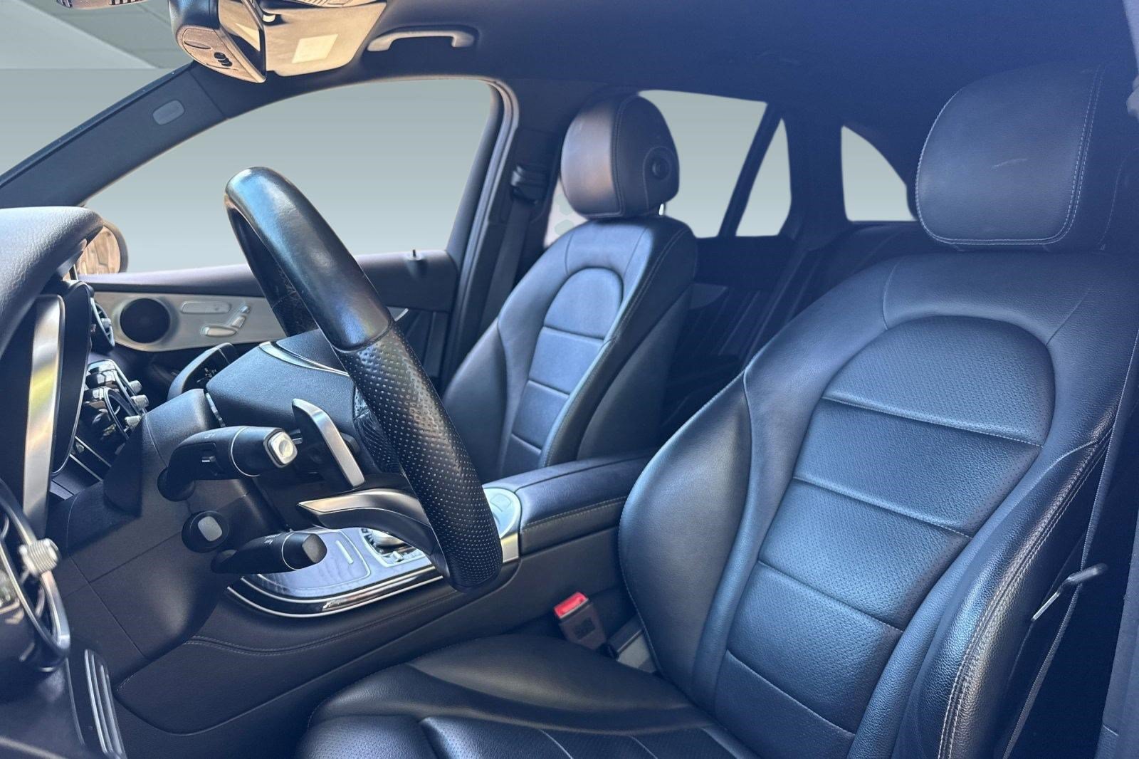 Certified 2019 Mercedes-Benz GLC 300 image 30