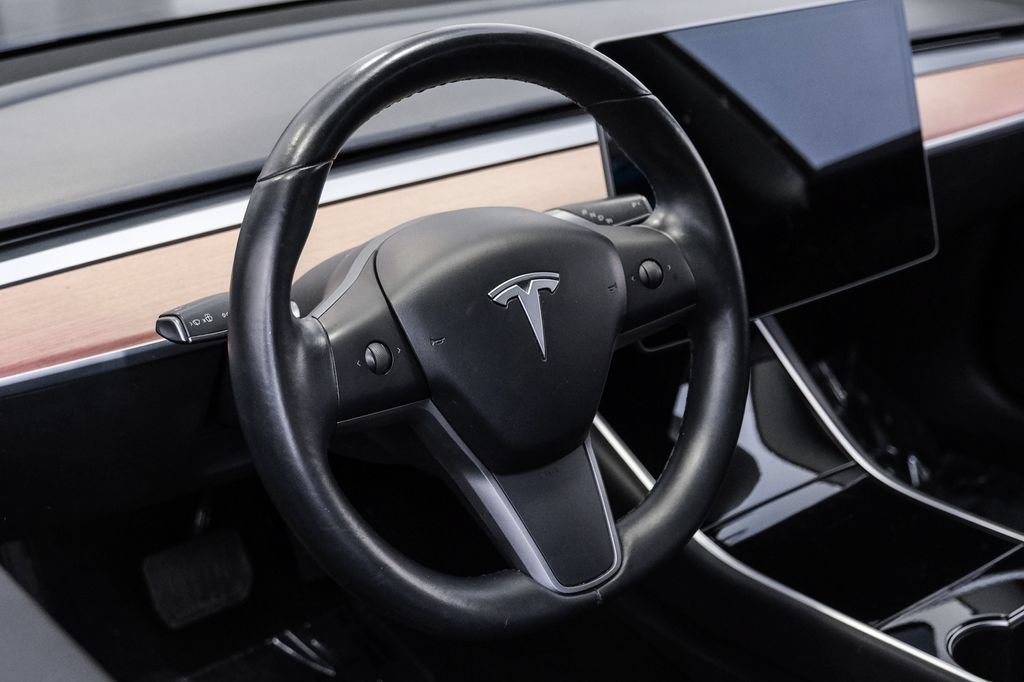 Used 2018 Tesla Model 3 Long Range AWD/4WD image 16