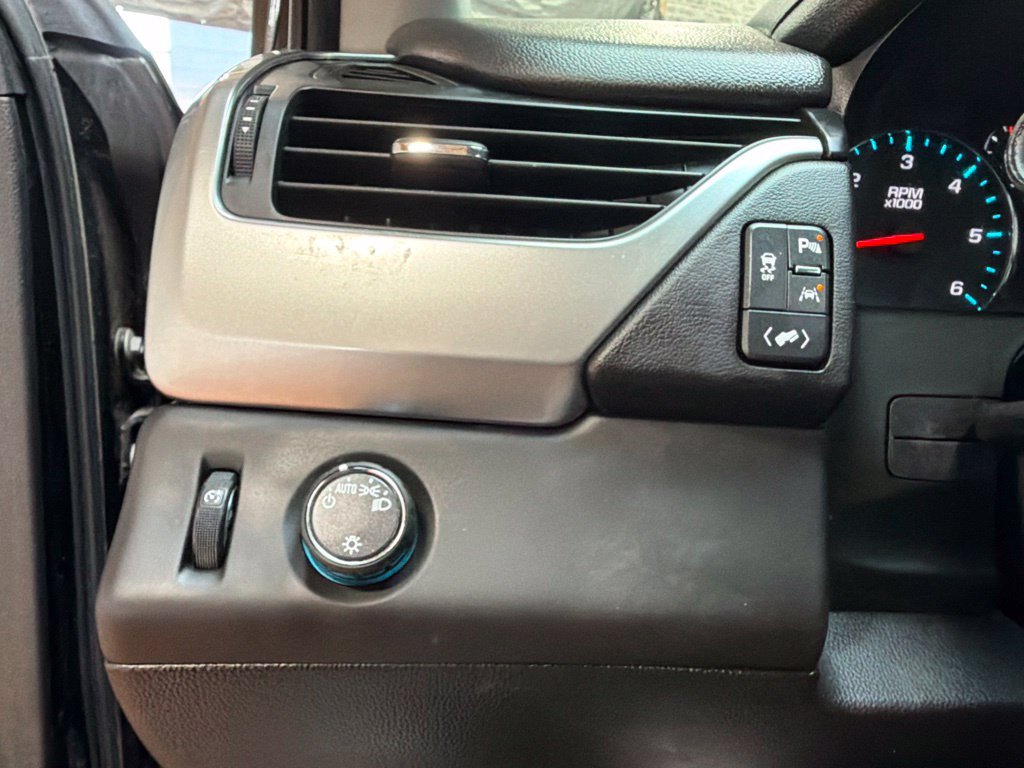 Used 2017 Chevrolet Tahoe LT RWD image 32