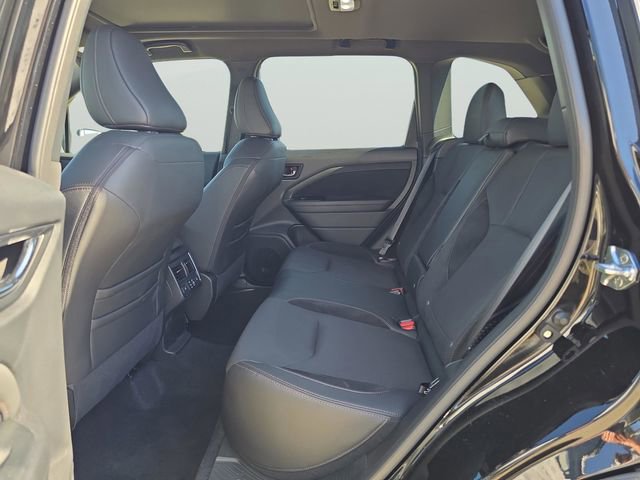 Used 2025 Subaru Forester Touring w/ Touring Package image 12