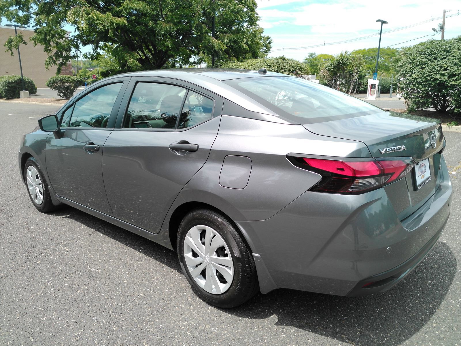Used 2023 Nissan Versa S w/ Trunk Package FWD image 5