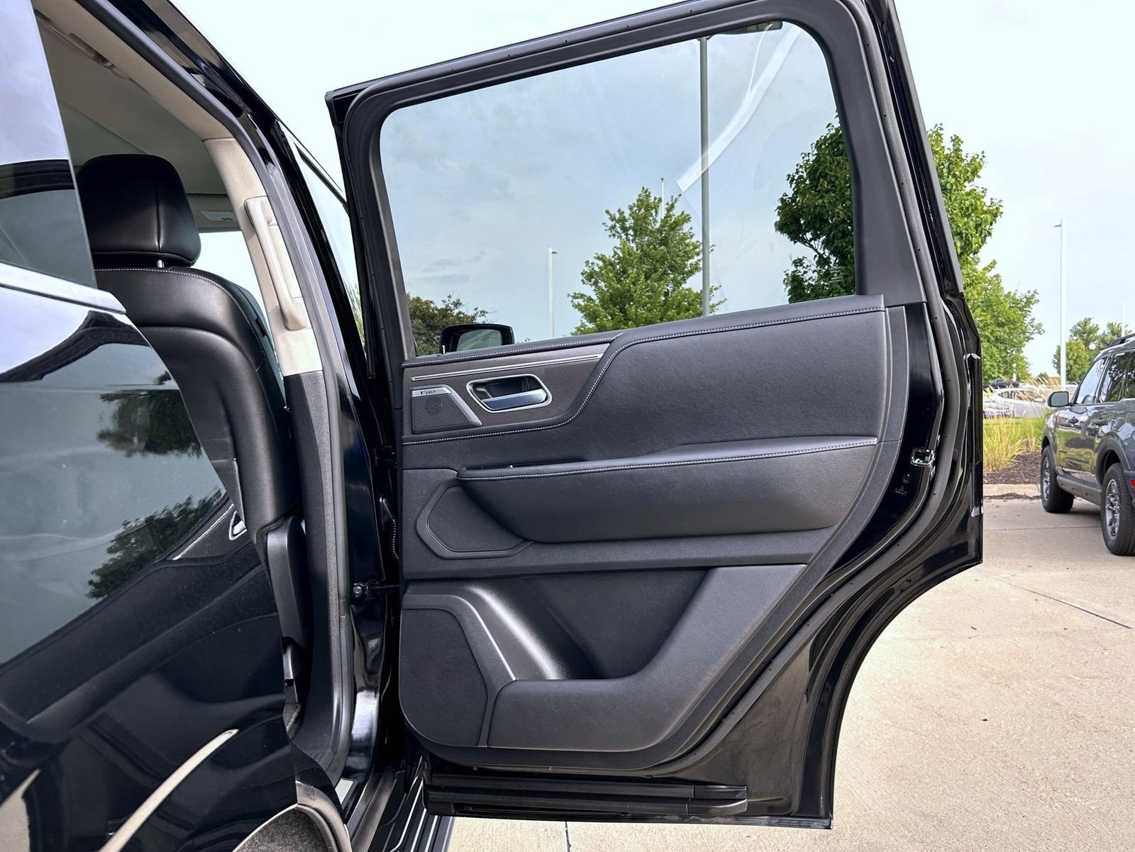 Certified 2025 INFINITI QX80 Pure AWD/4WD image 16