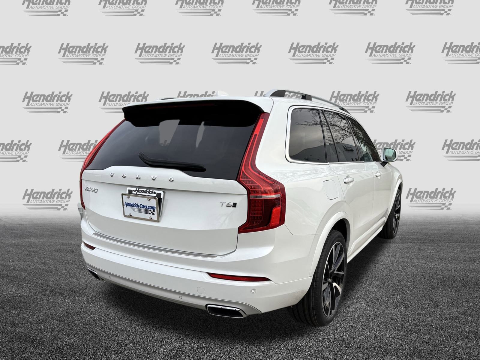 Used 2019 Volvo XC90 T6 Momentum w/ Protection Package Premier image 10