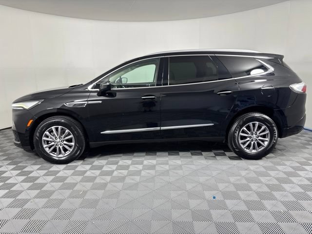 Used 2023 Buick Enclave Essence AWD/4WD image 45