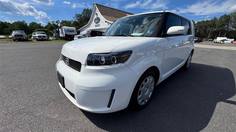 Used 2008 Scion xB FWD image 10
