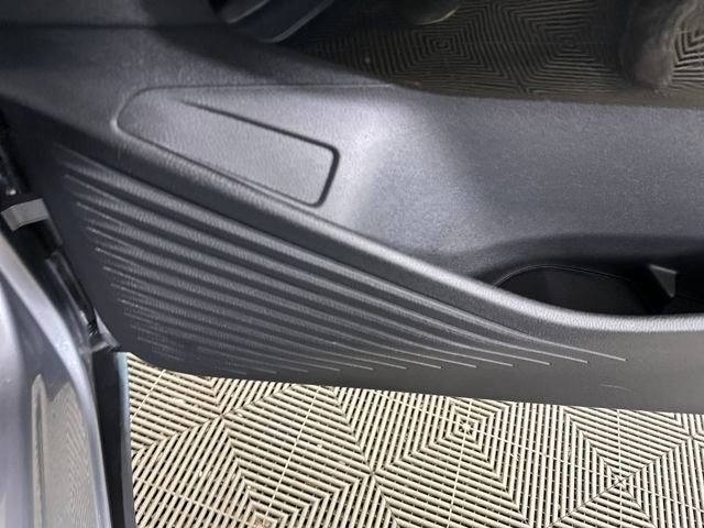 Used 2024 Volkswagen ID.4 Pro image 29