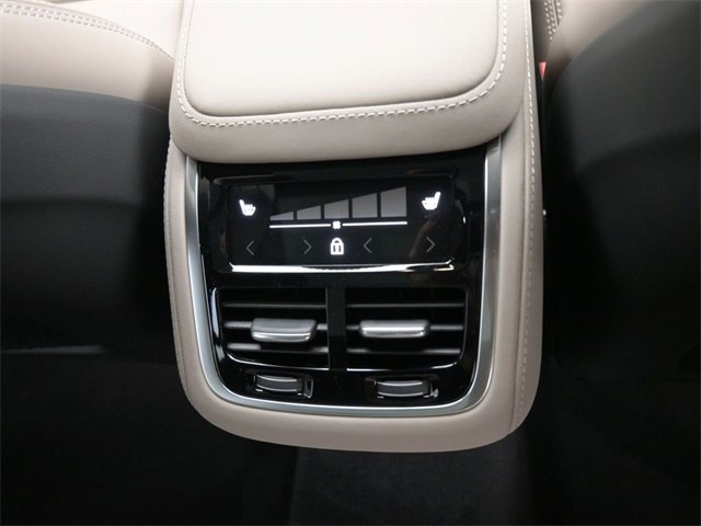 New 2026 Volvo XC90 B6 Ultra image 35