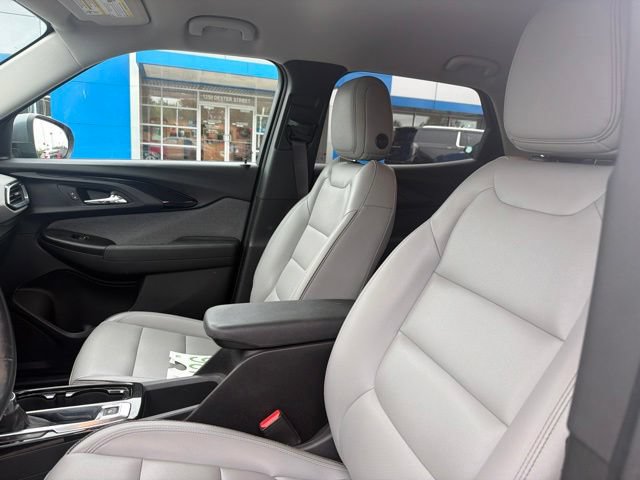 Used 2021 Chevrolet TrailBlazer LT w/ Premium Seating Package AWD/4WD image 10