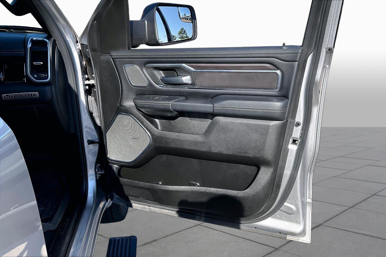 Used 2025 RAM 1500 Laramie w/ Night Edition AWD/4WD image 22
